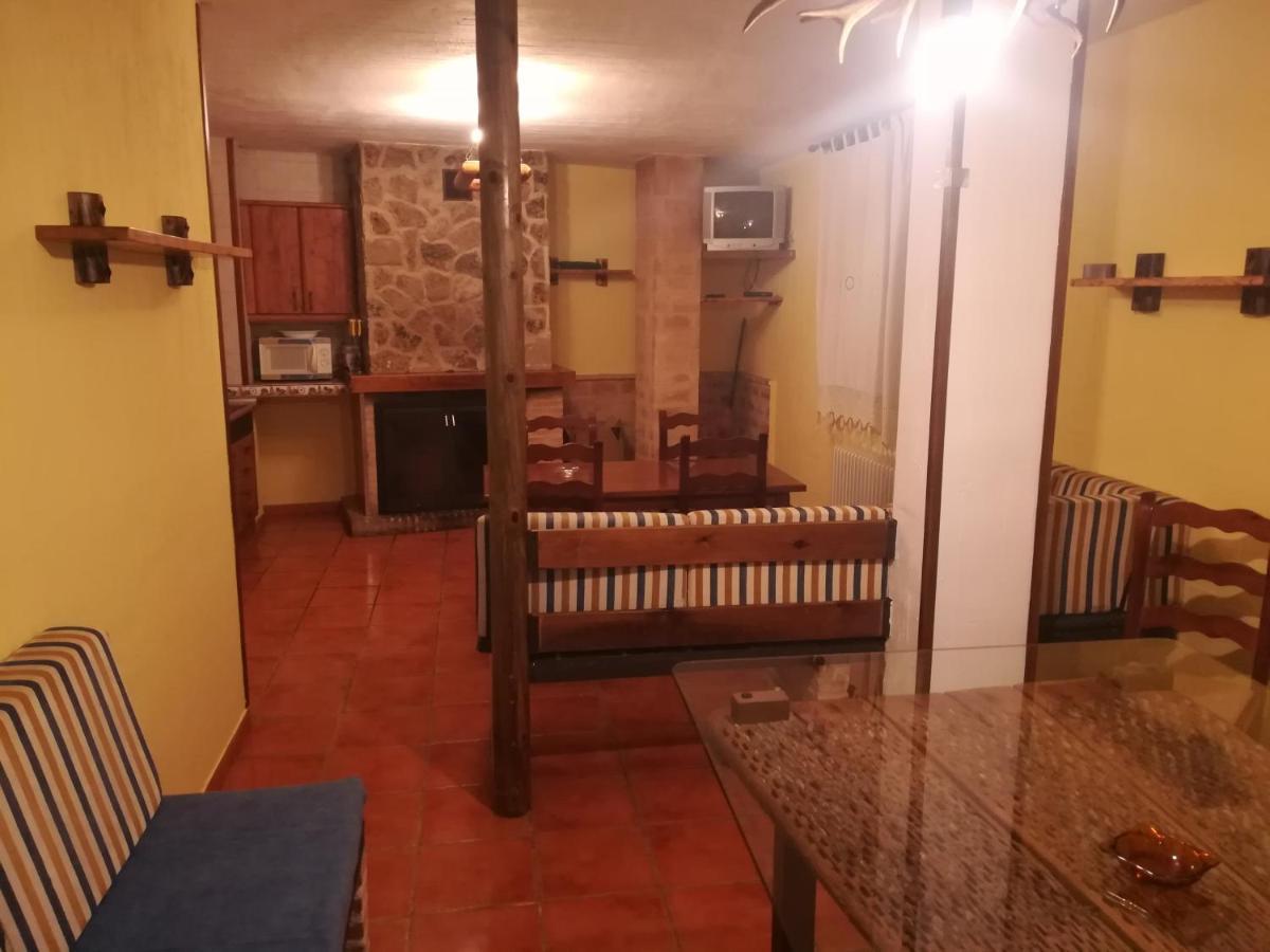 Fuente Del Gamellon Guest House Buenache de la Sierra Exterior photo