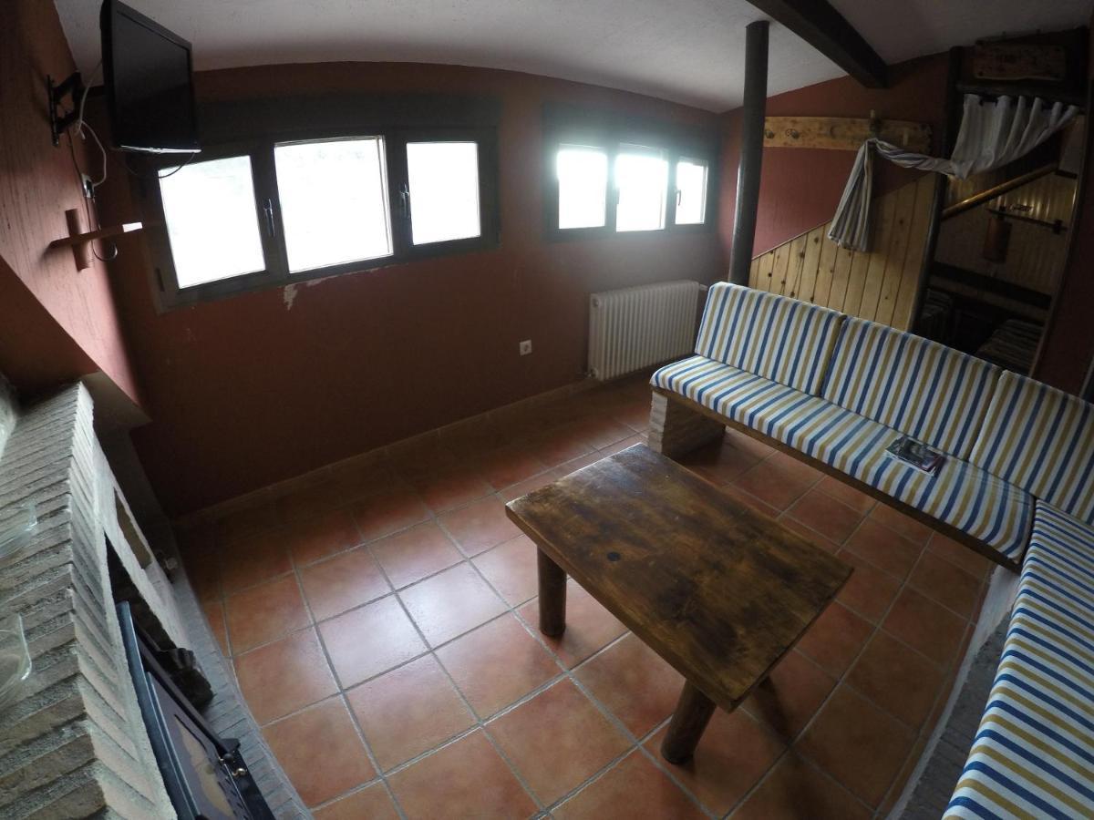Fuente Del Gamellon Guest House Buenache de la Sierra Exterior photo