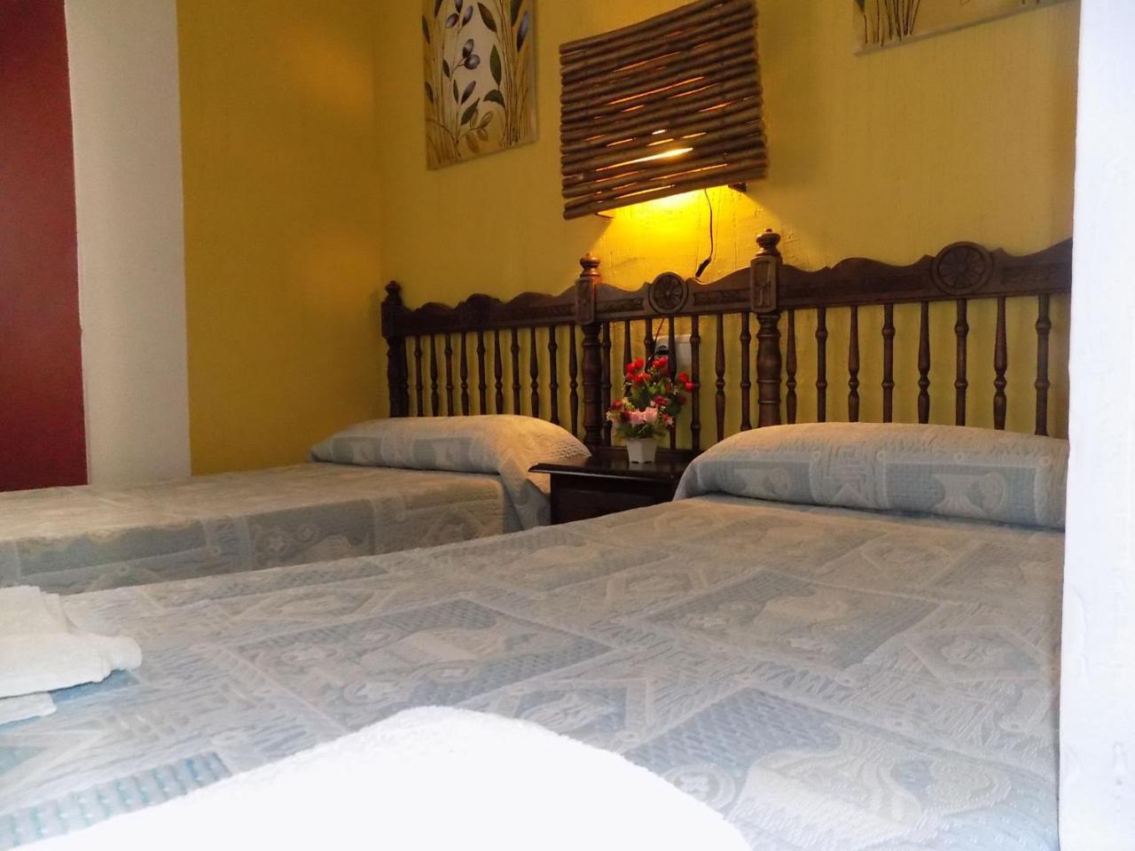Fuente Del Gamellon Guest House Buenache de la Sierra Exterior photo